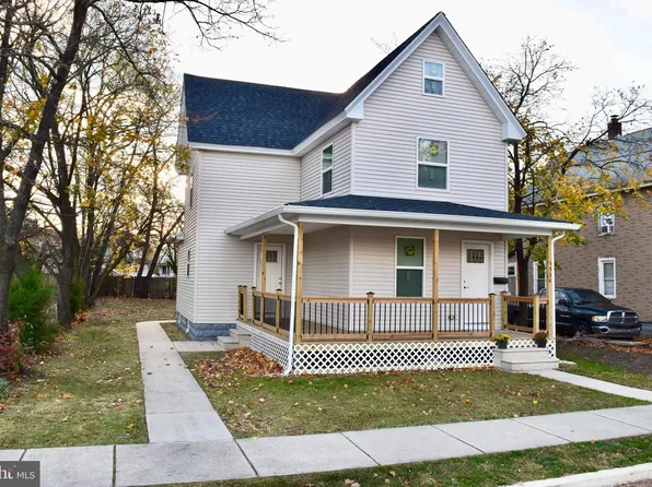 1534 Pine St, Paulsboro, NJ 08066