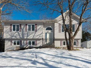 19 Kilbride Dr, Stillwater Lake, NS B3Z1P4