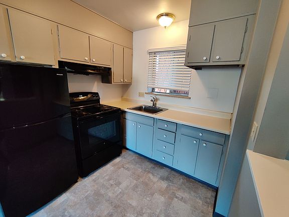 2nd image of 1160 N Ogden St APT 406