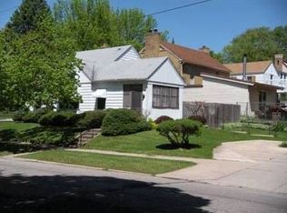 2504 Rural St, Rockford, IL 61107