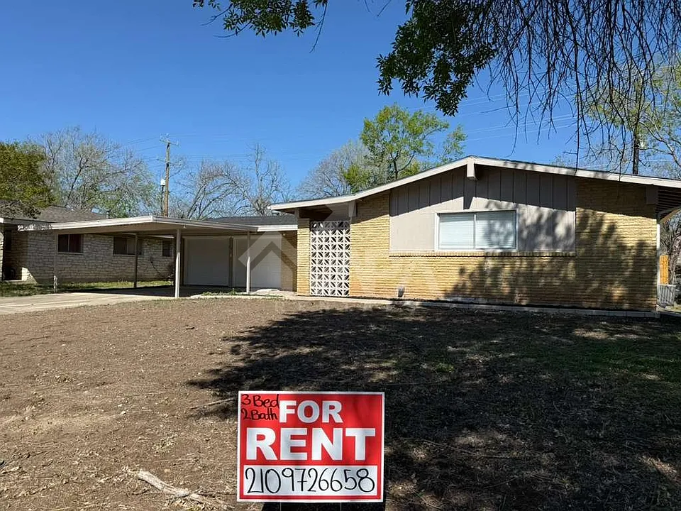 317 E Lindbergh Blvd