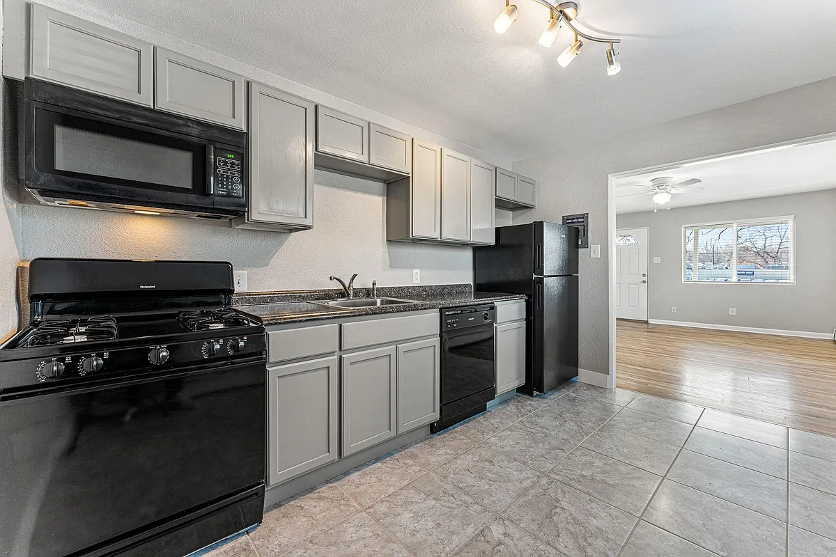 Building Photo - 1216 Zephyr St #1216