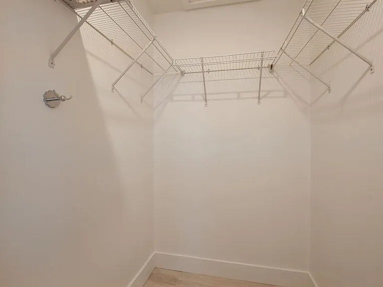 502 N H St #4 — Photo 12