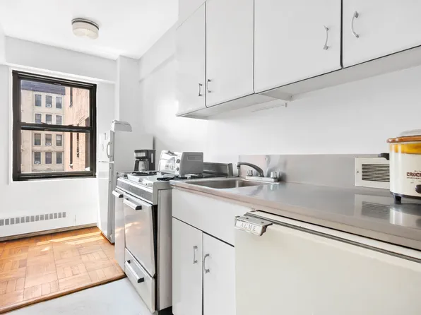 345 West 145th Street image 2 of 4