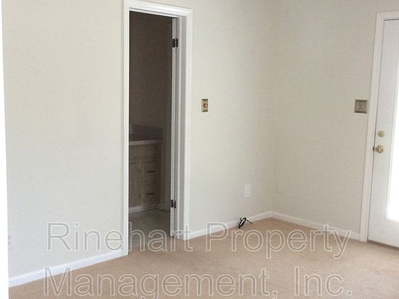 5th image of 2008 Parkwood Dr