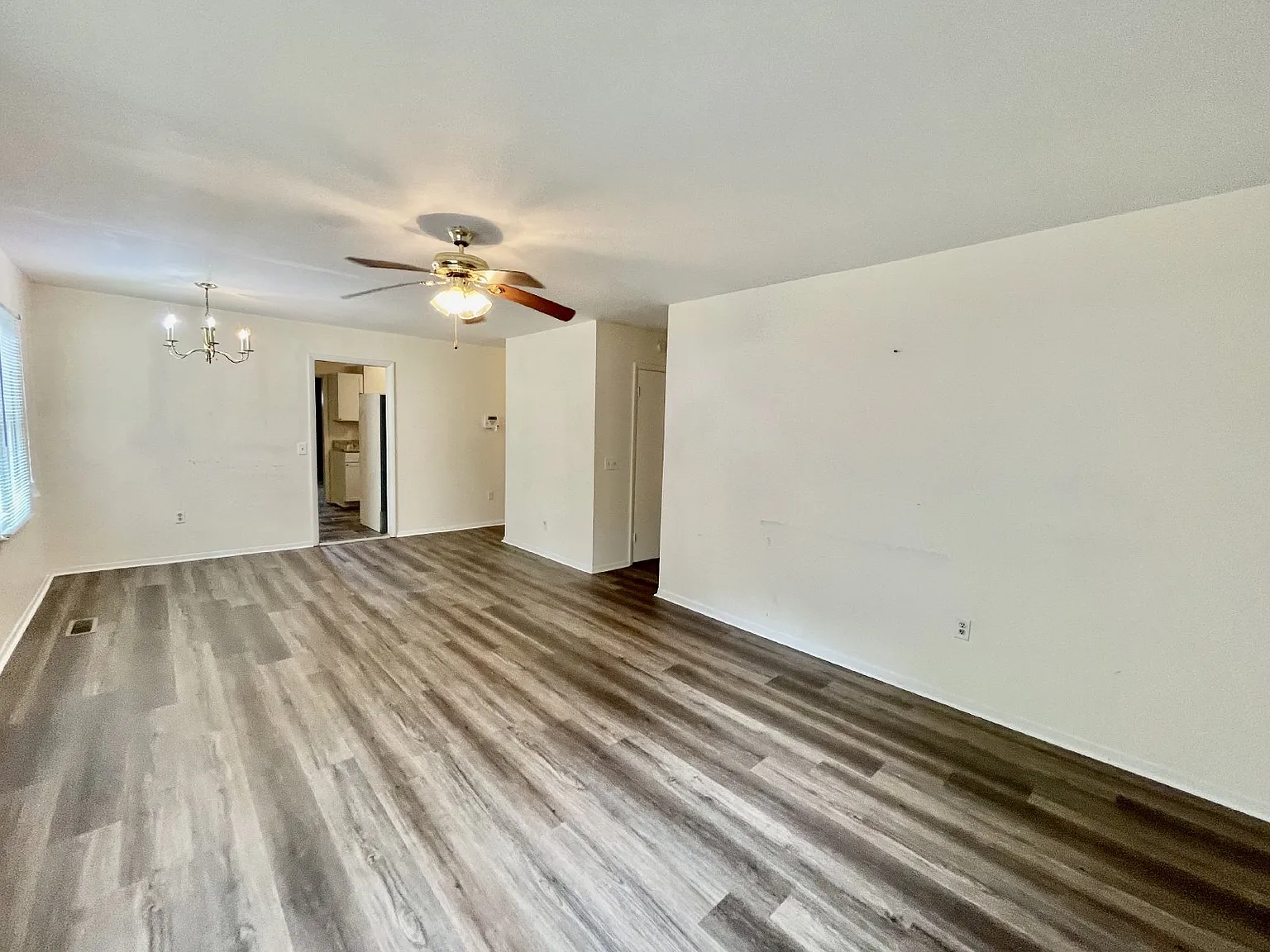 4 bed, 2.0 bath, 2127 sqft, $1,550 — Photo 4