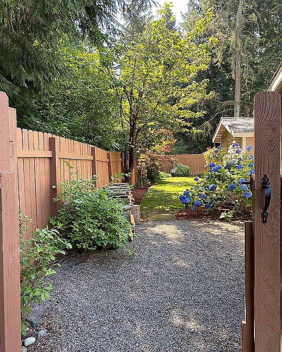 2nd image of 16007 SE 184th St