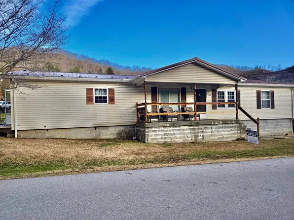 158 Caloric Rd, Mullens, WV 25882
