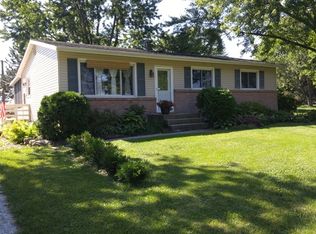 25265 S Sangamon St, Crete, IL 60417