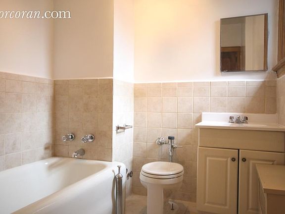 4th image of 18915 37th Ave #15G