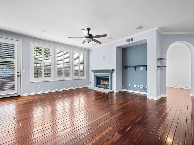 18785 Roxbury Ln — Photo 22