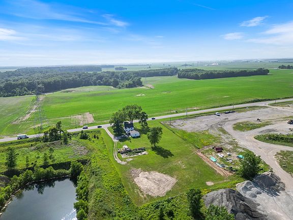 3rd image of 5290 N State Road 15 Rd