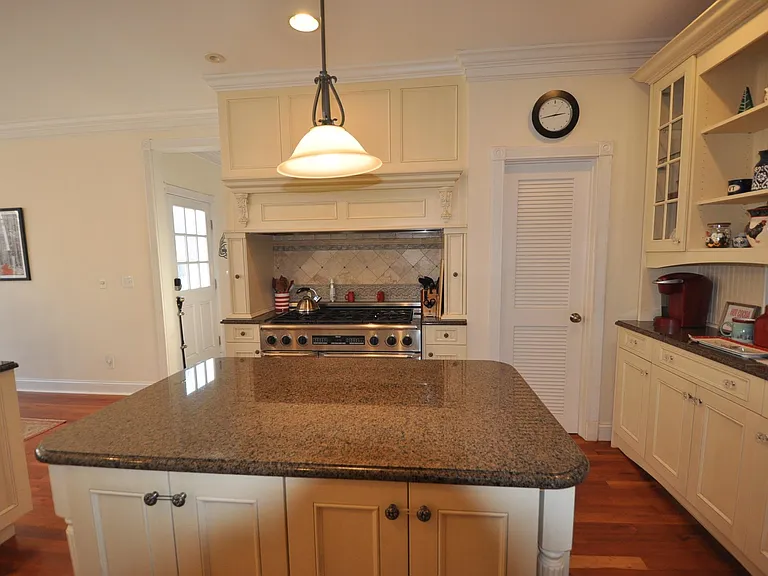 163 Taconic Rd — Photo 16