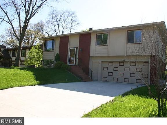 5th image of 3912 Penrod Ln NE