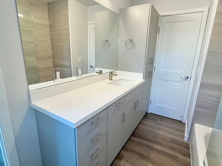 4135 Illinois St — Photo 13