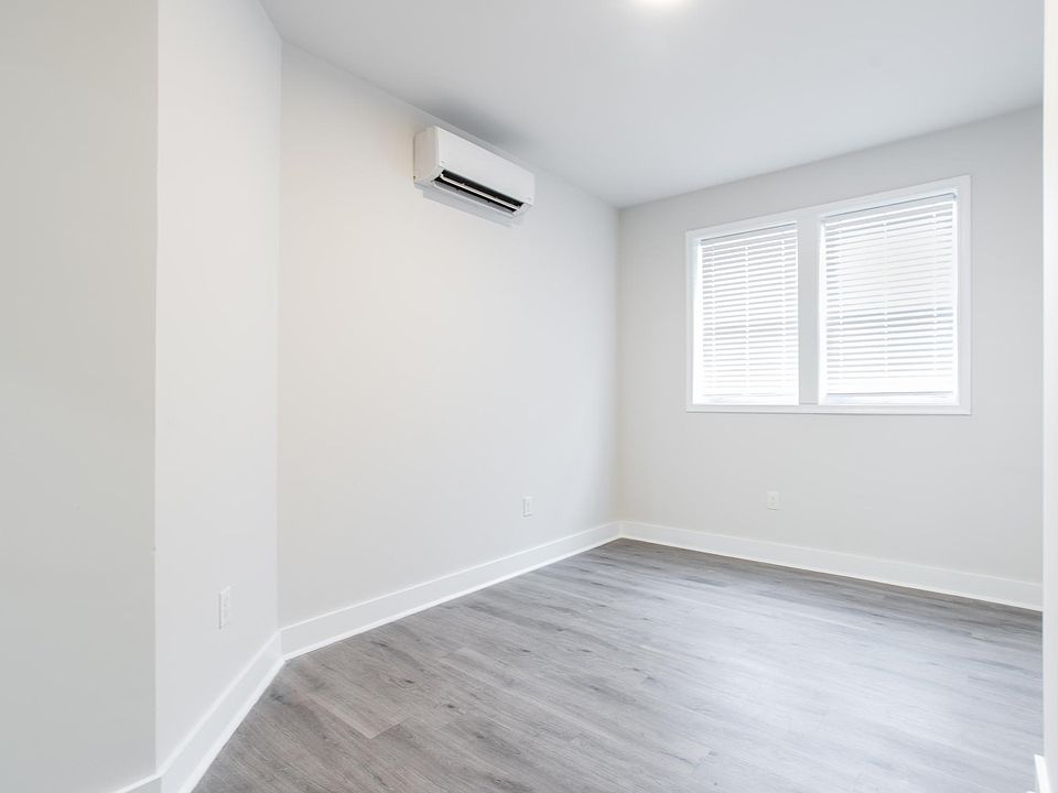 1st image of 2622 W Cumberland St #1F