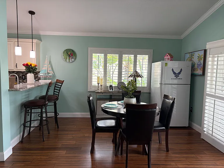 10210 Buncombe Way — Photo 12
