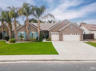 11510 Regarse Dr, Bakersfield, CA