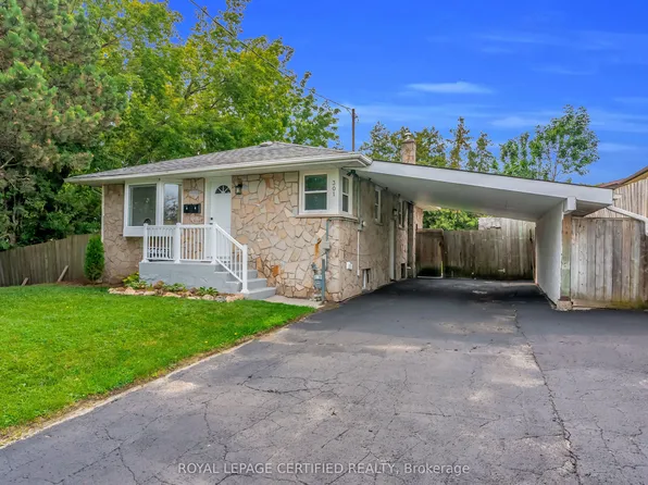 301 Geneva Ave, Oshawa, ON L1J 1L9
