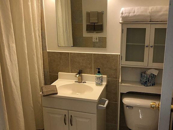 5th image of 550 Chase Dr APT 5