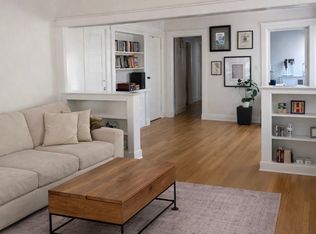 2015 S West View St, Los Angeles, CA 90016