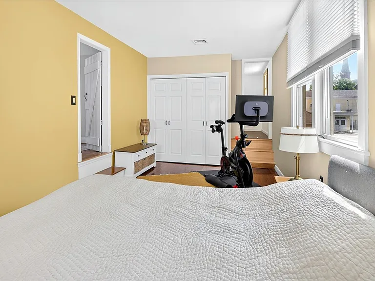 14 W Delaware Ave — Photo 21