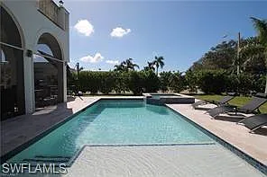 4 bed, 4.0 bath, 3206 sqft, $20,000 — Photo 2
