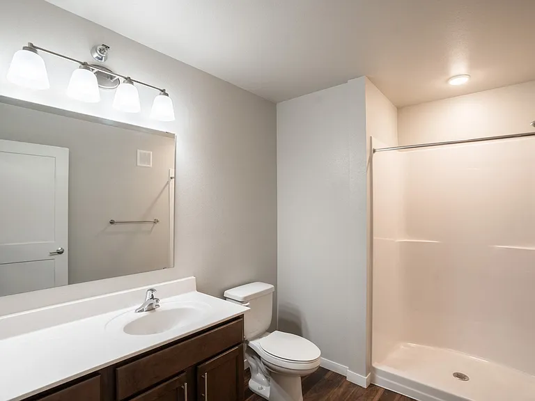 Fargo, ND 29 West Apartments | Bathroom