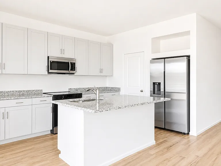 18051 W Sand Hills Dr — Photo 6
