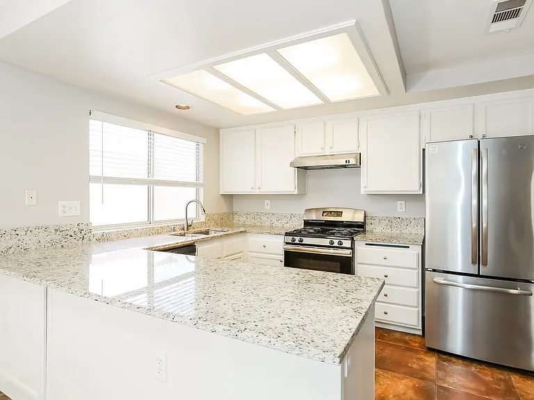 1621 Running Creek Dr — Photo 6