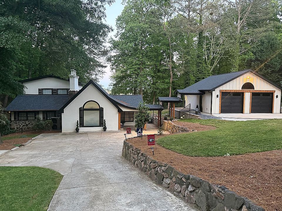 1st image of 2335 Lakeside Trl