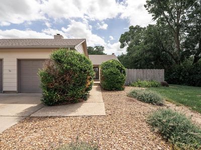 1318 Parkwood Dr, Salina, KS, 67401