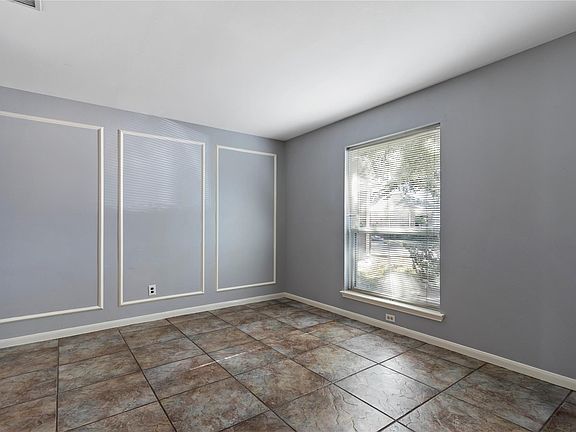 4th image of 19706 Windmoor Ct