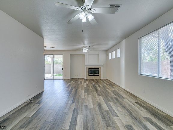5th image of 2688 Spruce Creek Dr