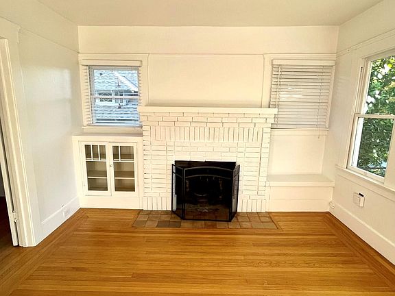 2nd image of 926 Mission Way