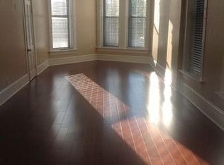 2273 N Lincoln Ave, Chicago, IL 60614