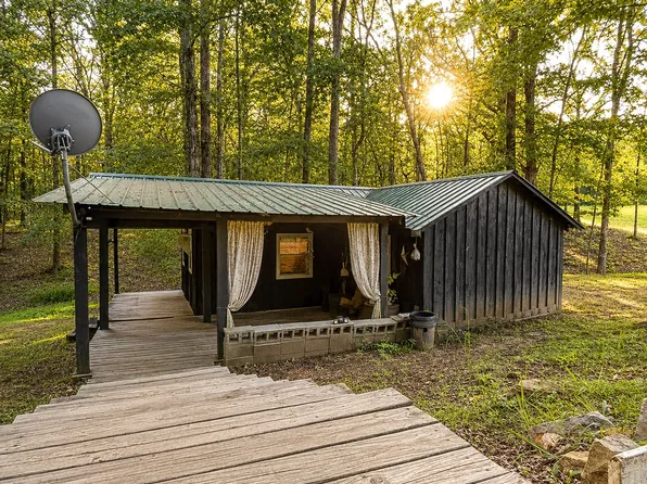 122 Day Break Rd, Summertown, TN 38483