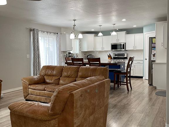 5th image of 6521 Donahue Dr