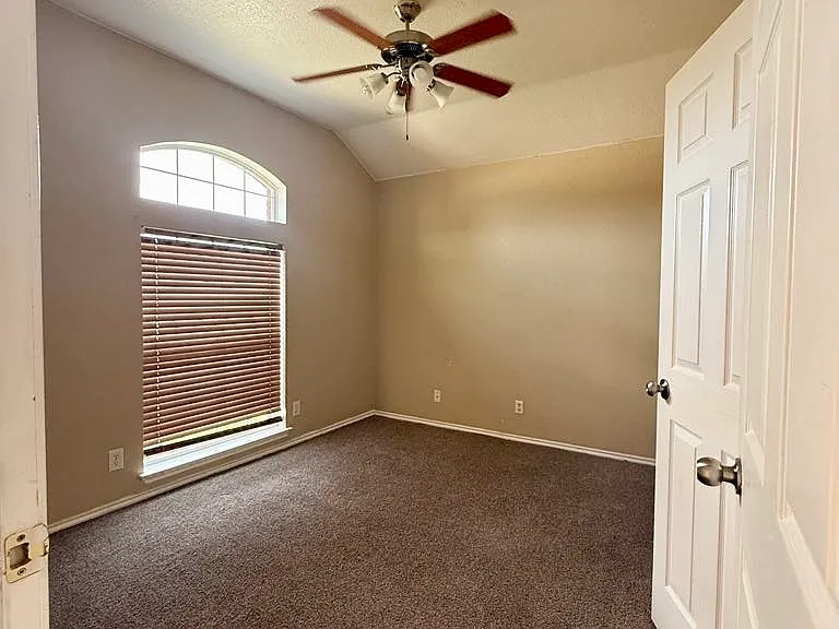 4006 Frigate Dr — Photo 6