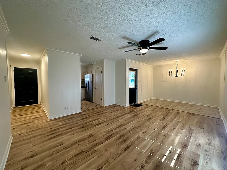301 Laura Wilkes Rd — Photo 4