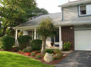 18199 Crownhill Dr, South Bend, IN 46637