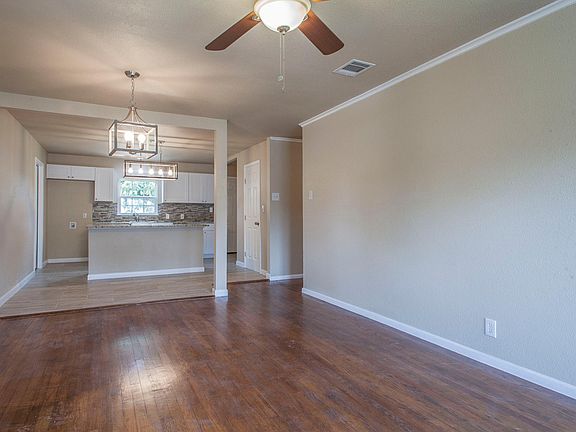 2nd image of 2707 W Mistletoe Ave