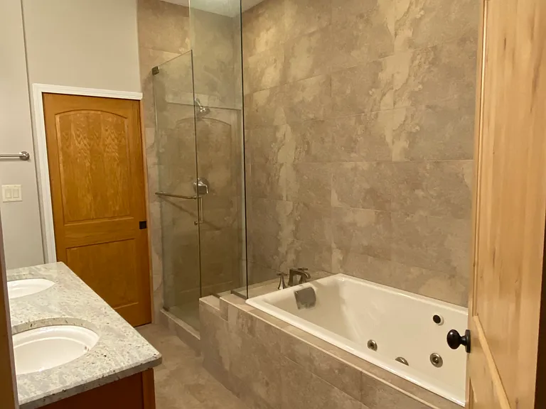 2750 W Warren Blvd #1 — Photo 10