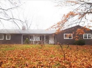 54 Motel Dr, Hamburg, PA 19526