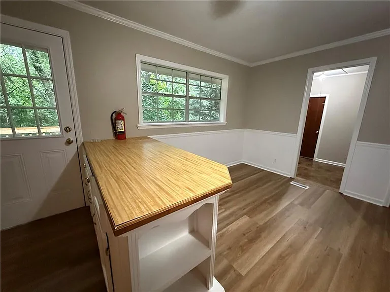 3945 Fraser Cir — Photo 4