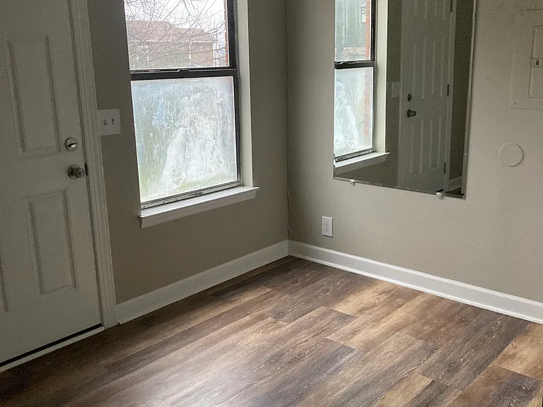 2222 Pennington Ave — Photo 5
