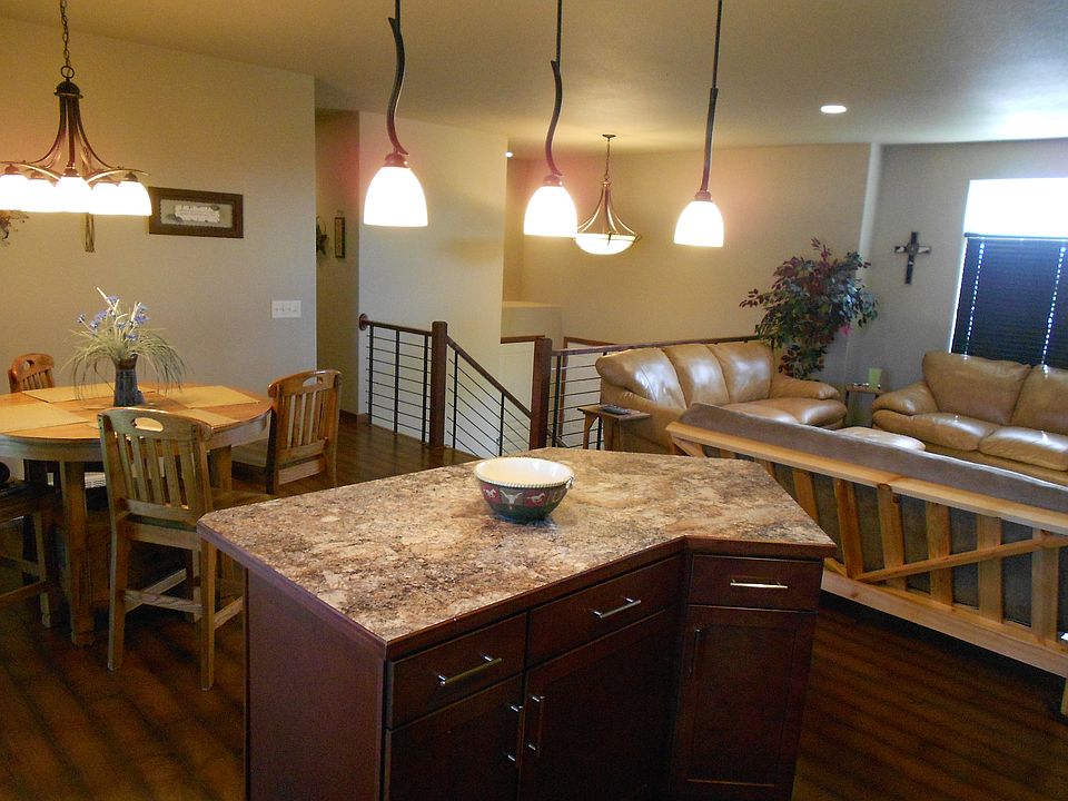 2nd image of 4011 Bayport Pl SE
