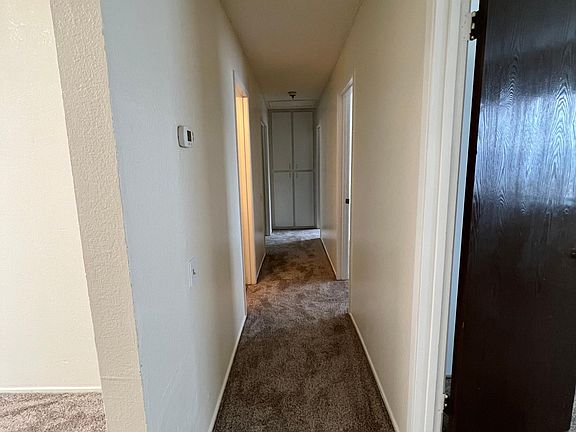 4th image of 4930 Rocklin Dr