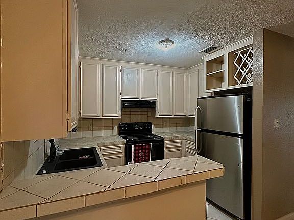 4th image of 1721 N 34th St