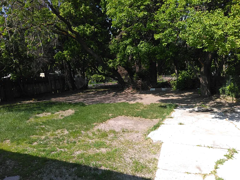 337 N 200 E — Photo 4